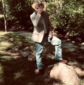 Meet your Posher, Danyon